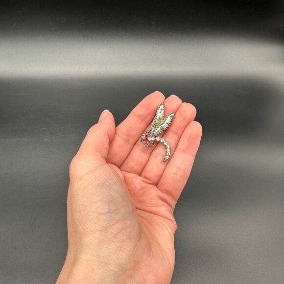 Vintage Dragonfly Rhinestone Brooch Pin Red Eyes Bug Insect Silver Toned - Picture 6 of 8